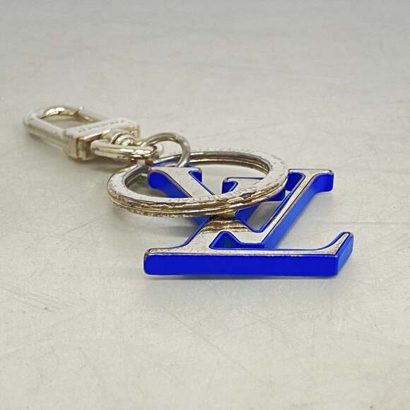 Louis Vuitton Porte Cles Chromatic Keychain Charm M69974 Silver Blue Men's Wo... - Picture 3 of 7
